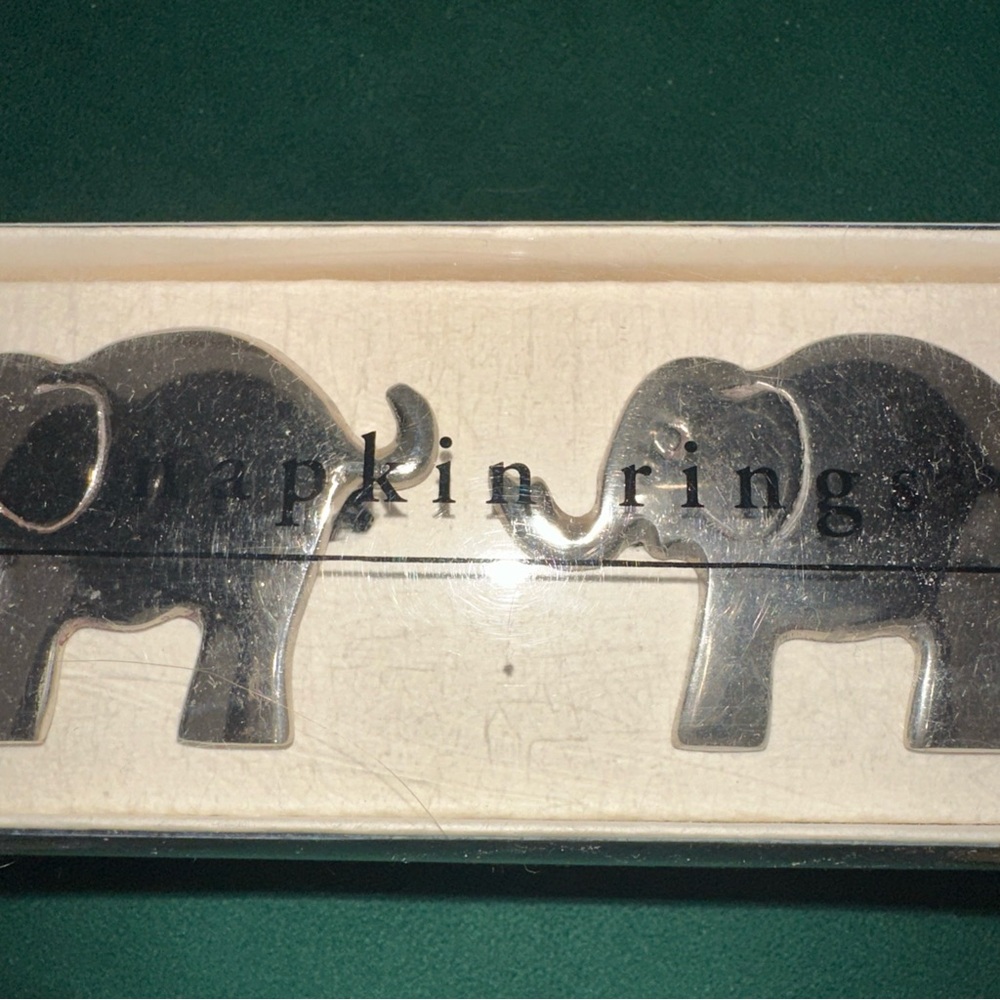 Pier 1 Silver Dining Table Linens - Picture 3 of 4